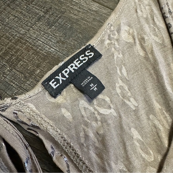 Express Size Medium Womens Dolman Style Leopard Animal Metallic Print Blouse Top - Picture 5 of 7